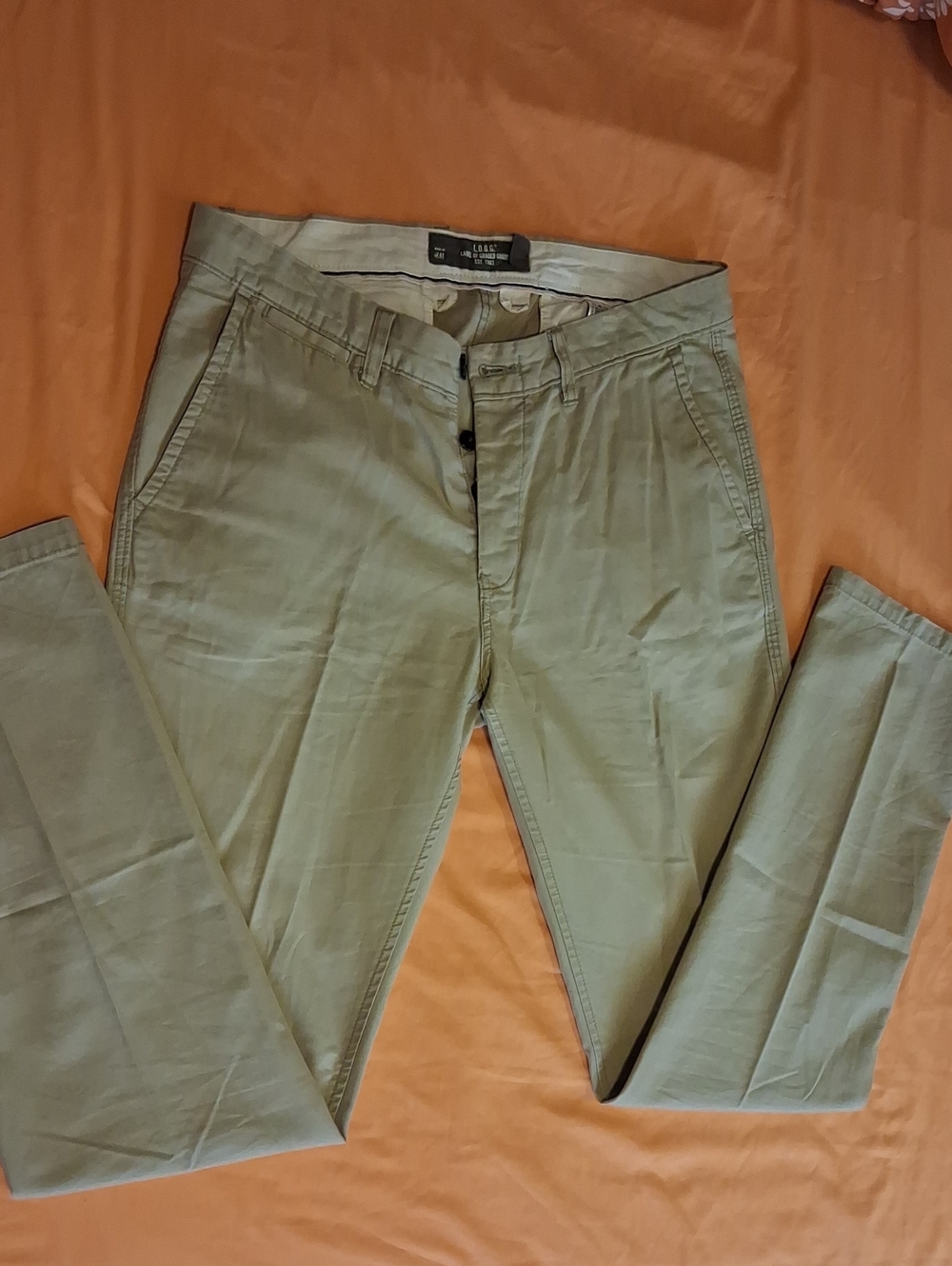 Men's Slim Fit Chino Pants - Olive Green.    '